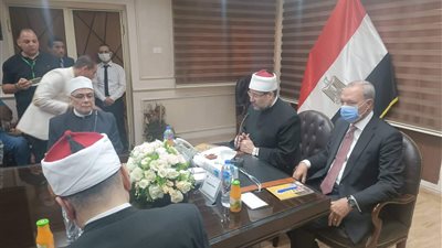  وزير الأوقاف يؤدي صلاة الجمعة من مسجد ناصر ببنها 