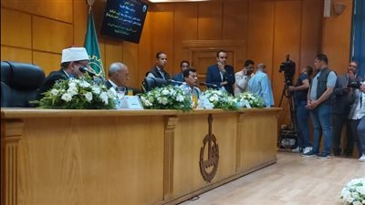 وزير الرياضة: مازالت لدينا مراكز شباب على طريقة عادل إمام