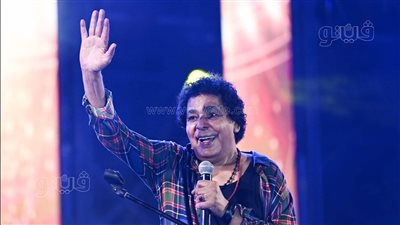 هكذا يكون الفن.. 10 صور ترصد حفل الكينج محمد منير في الساحل الشمالي