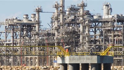  5 معلومات عن مجمع دمياط لإسالة الغاز الطبيعي 