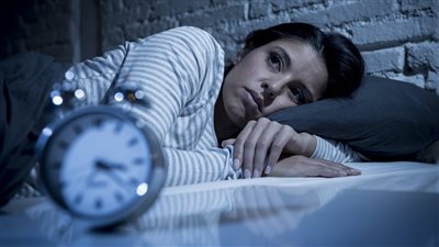 بعيدا عن الصحة.. دراسة حديثة تكشف علاقة قلة النوم بالكرم والأنانية 