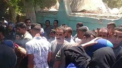 بكاء وعويل.. تشييع جثامين 4 أطفال ضحايا انهيار منزل قديم بأسيوط 