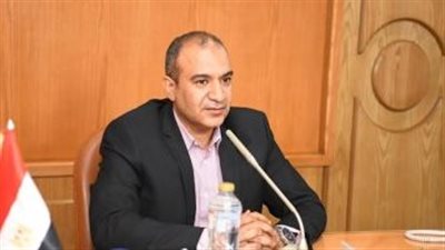 سكرتير قنا يتفقد أعداد المركبات وأنواعها وأعمال الصيانة بالحملة الميكانيكية