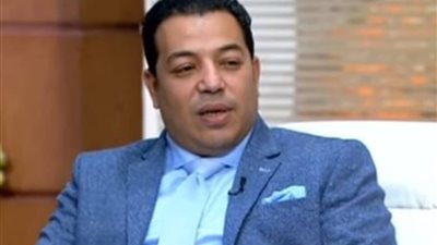 كيف يواجه القانون ممارسة الدعارة تحت ستار النوادي الصحية؟ محامٍ يكشف 