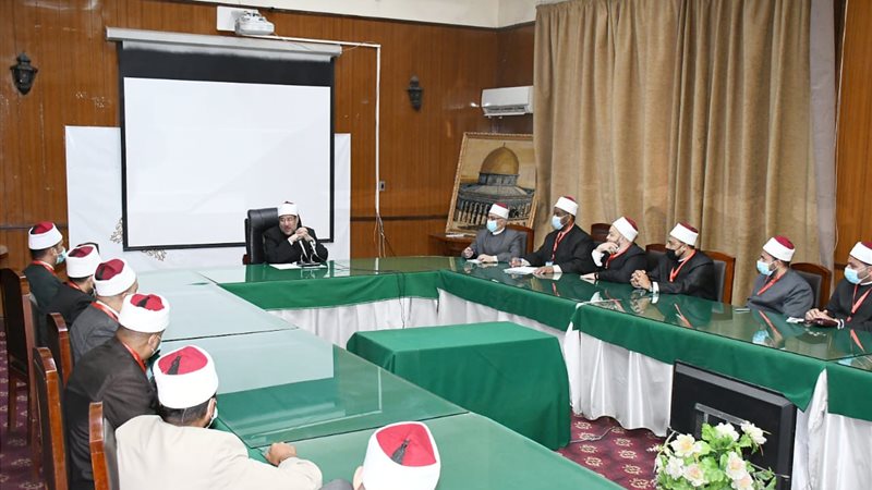 اجتماع وزير الأوقاف