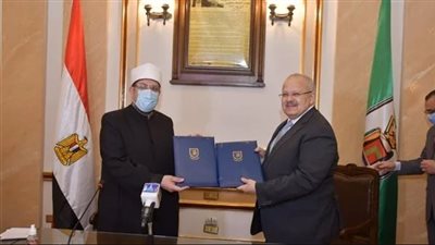 وزير الأوقاف والخشت يفتتحان دورة اللغة العربية للأئمة بجامعة القاهرة 
