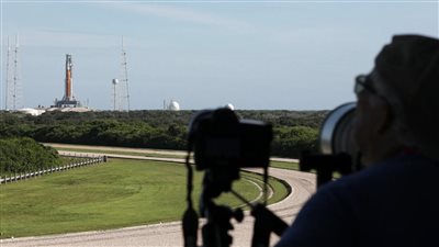 العالم يترقب.. ساعات قبل إطلاق مهمة استكشاف القمر | فيديو