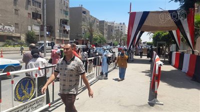 بنسبة حضور 90%.. محافظ بني سويف يتابع امتحانات الدور الثاني للثانوية العامة 