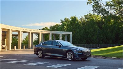 سيارات جينيسيس أن G80 الكهربائية بأحدث انظمة المعلومات والاتصالات 