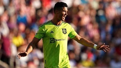 تين هاج يفتح الباب أمام استمرار رونالدو مع مانشستر يونايتد 