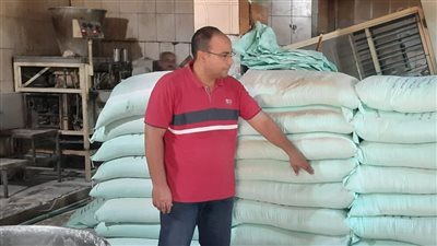 إحباط بيع 76 جوال دقيق بلدي مدعم بالسوق السوداء في جمصة