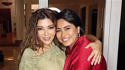 شيرين عبد الوهاب تزور سميرة سعيد في منزلها.. والأخيرة تعلق | صور 
