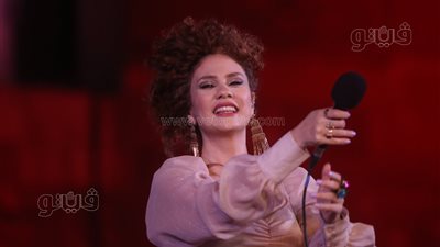 لينا شاماميان تبدع في سماء القلعة بـ