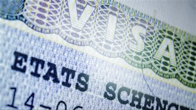 بوريل يستبعد منع التأشيرات لدول أوروبا عن جميع الروس