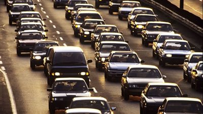 الحكومة الأمريكية تطالب شركات السيارات بالتخلص التدريجي من الوقود