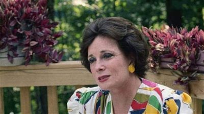 أوصت بدفنها بجواره.. قصة زواج جيهان السادات ببطل الحرب والسلام 