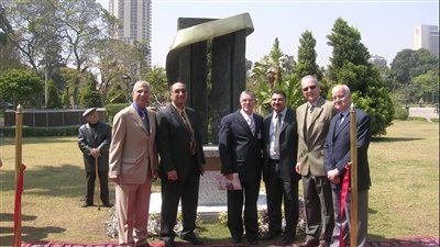 ترميم النصب التذكاري لـ 