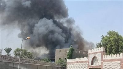 ارتفاع اعداد المصابين لـ٩ أشخاص في حريق بمصنع قطن بحلوان