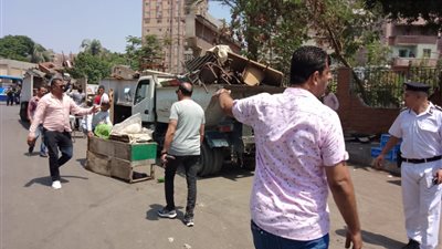 رئيس حي جنوب الجيزة يتفقد أعمال النظافة