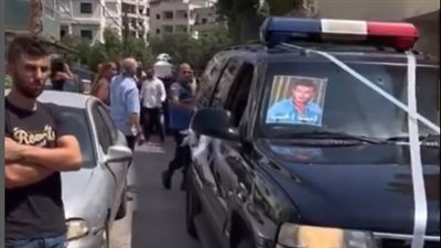 تحرك جثمان جورج الراسي من منزله إلى الكنيسة لأداء صلاة الجنازة | فيديو 