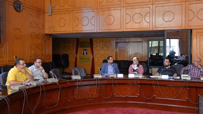 نائب محافظ الإسماعيلية يناقش المشروعات المشاركة بالمبادرة الوطنية للمشروعات الخضراء الذكية