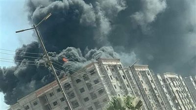 السيطرة علي حريق بعقار من 11 طابقا بشبرا الخيمة | صور 