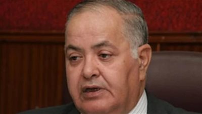 لا داع للقلق.. خبير يكشف عن 4 اتجاهات للحكومة لسداد الديون الخارجية