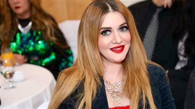 حسناء سيف الدين تطرح أول كليباتها 