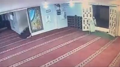 حسن الخاتمة.. وفاة فلسطيني أثناء دخوله المسجد لصلاة الفجر | فيديو