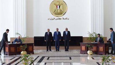 مدبولي يشهد توقيع مذكرة تفاهم بين هيئة الاستثمار و