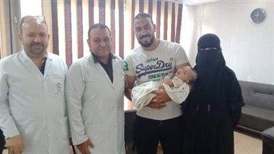 استقرار حالة رضيع ابتلع خاتم معدني ببنها