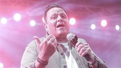 محمد فؤاد يعيد غناء أجمل أغنياته بحفل فى الرياض وسط حفاوة الجمهور (فيديو) 