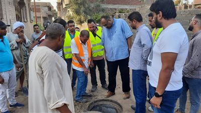 رئيس مياه سوهاج يتفقد مشروع الوصلات المنزلية بقرى طما ضمن أعمال حياة كريمة