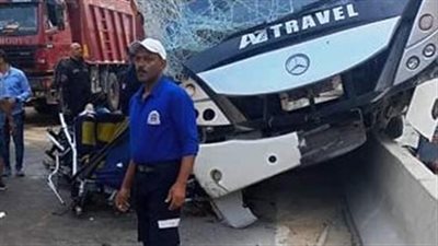 مصرع 3 أشخاص في تصادم سيارتين على الدائري الإقليمي 