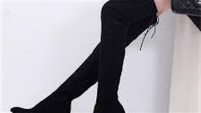 تفسير حلم الحذاء الأسود في المنام وعلاقته بالمال الكثير والحمل القريب 