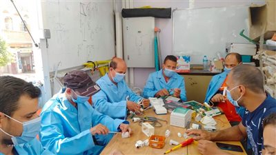 القوى العاملة: انتهاء 10 دورات تدريبية بوحدة التدريب المتنقلة بأسيوط