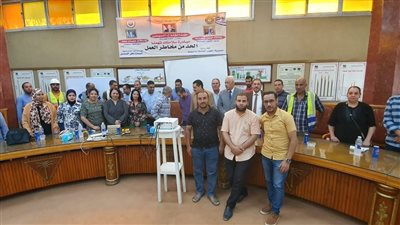 ندوة توعوية بالسلامة والصحة المهنية بمصنع أسيوط للأسمدة والصناعات الكيميائية