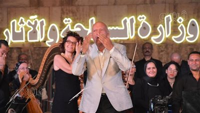 عمر خيرت يتصدر تويتر.. ومتابعون: حجم حضور حفله ينسف كل مزاعم انحدار ذوق المصريين 