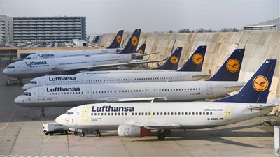 لوفتهانز الألمانية تلغي معظم رحلاتها بسبب إضراب الطيارين
