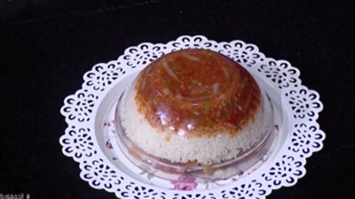 وصفة جديدة.. تعرفي على طريقة عمل فتة السجق | فيديو 