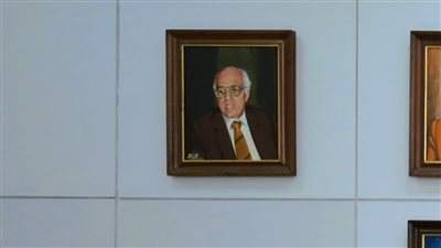 وزير السياحة والآثار يتابع أعمال منطقة خدمات الزائرين بالمتحف الكبير