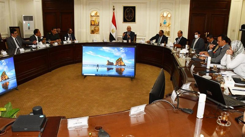 اجتماع وزير الإسكان