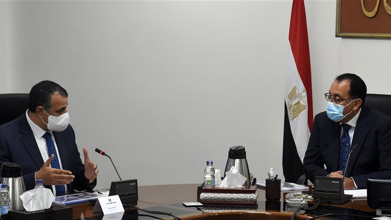 رئيس الوزراء ووزير