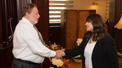 وزيرة الهجرة والقائم بأعمال محافظ البنك المركزي يبحثان تقديم تيسيرات للمصريين بالخارج
