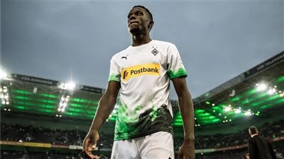 بعد استعارته موسم.. 33 مليون يورو مقابل انتقال دينيس زكريا لتشيلسي بشكل نهائي