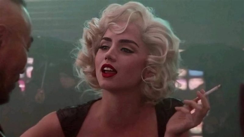 فيلم Blonde