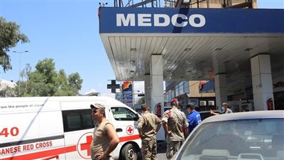 إغلاق محطات الوقود في لبنان بعد ارتفاع سعر الدولار بالسوق السوداء