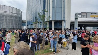 مطار هيثرو بلندن يعلن إخلاء أحد مبانيه للاشتباه في جسم مشبوه
