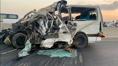 أخبارالشرقية| قطار يدهس ميكروباص مخالفا.. ورسالة مبكية من فتاة تودع والدها قبل وفاتها