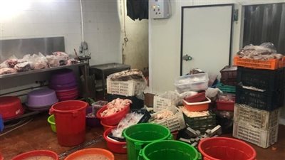 ضبط 2 طن لحوم ودواجن داخل مخزن بالعجوزة